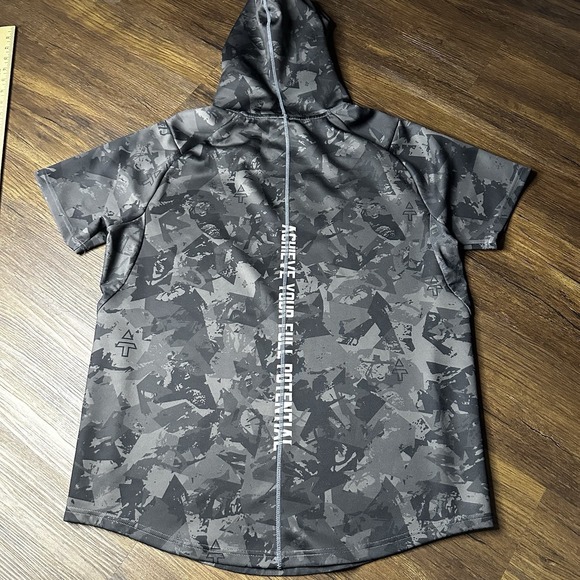 UNRL Hoodie Mens Large Black AOP Adam Thielen Short Sleeve Sweatshirt Gym Train - Picture 7 of 8